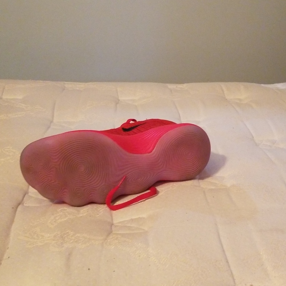 Red Hyper Dunks - image 3